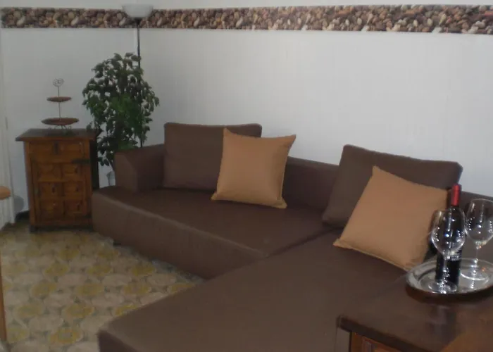 206 By Interhome Apartman *